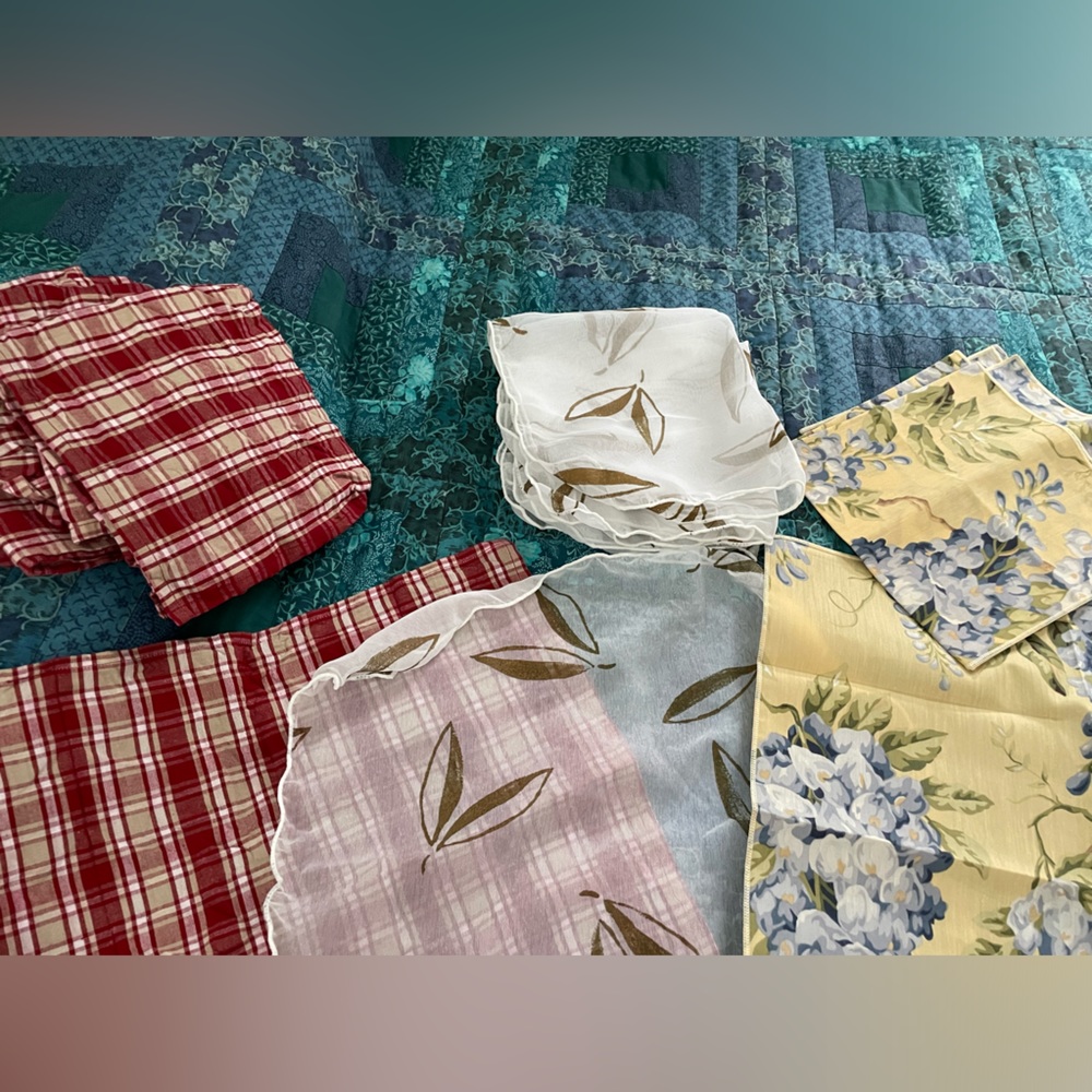 Cloth Napkin Assortment - Picture 3 of 3